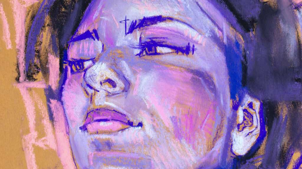 Cómo enseñamos a dominar el retrato Retrato expresivo de una mujer con el rostro en tonos violetas, rosas y azules