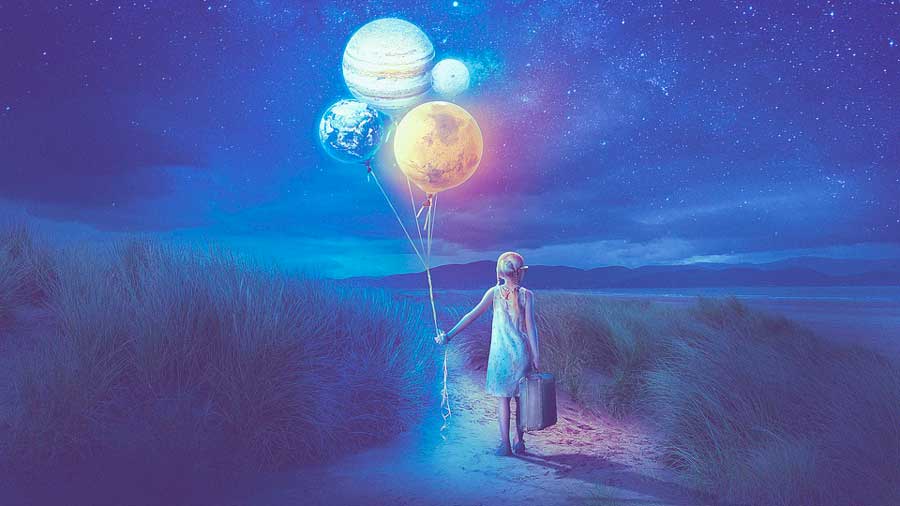 Qué es lo que más inspira a los pintores para crear sus obras Escena fantástica nocturna con una persona que sostiene globos en forma de planetas