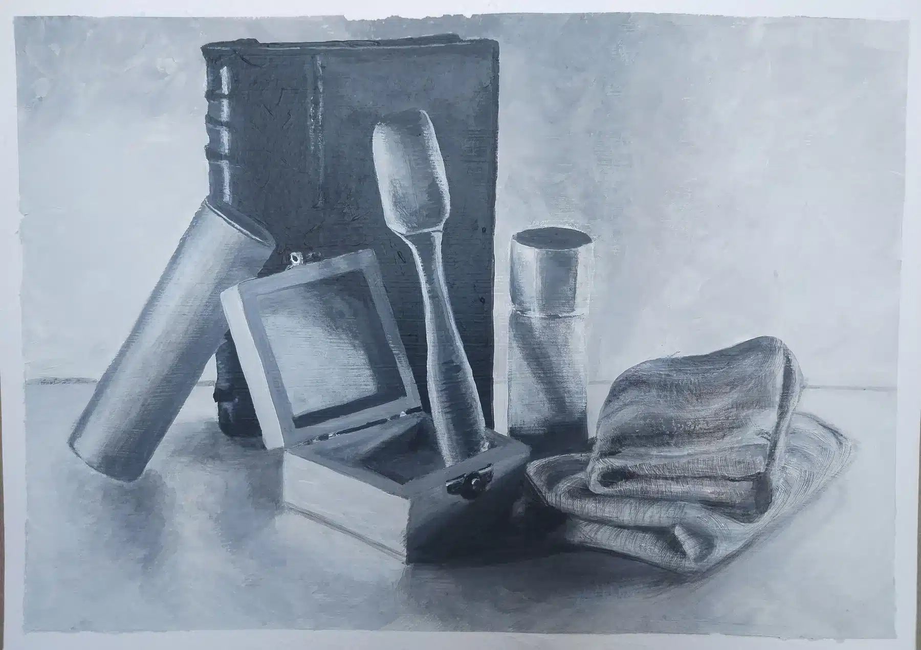 Trabajos de los alumnos Estudio de claroscuro con objetos y distintos valores tonales realizado por alumnado de ArteEscuela