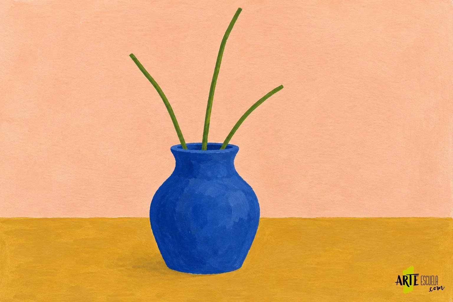 Cómo pintar un bodegón de flores con gouache: siluetas y colores planos Primera fase del bodegón con fondo melocotón, mesa ocre, jarrón azul y dirección de los tallos