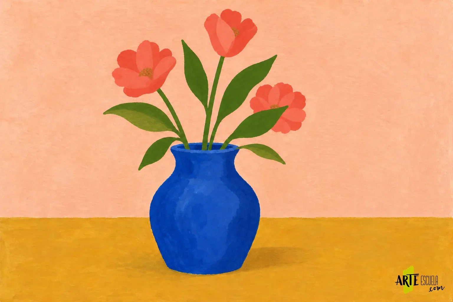 Cómo pintar un bodegón de flores con gouache: siluetas y colores planos Bodegón terminado de tres flores coral con centros y acentos planos, hojas verdes y jarrón azul