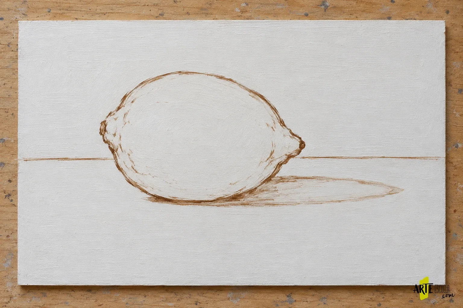 Cómo pintar un limón con óleo alla prima: decisiones antes de que seque Encaje terroso de un limón tumbado con punta derecha y sombra proyectada sobre un soporte preparado